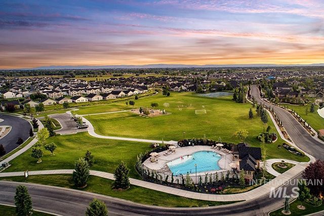 8201 W Corinthia St, Eagle, ID 83616