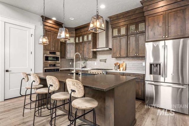 8201 W Corinthia St, Eagle, ID 83616