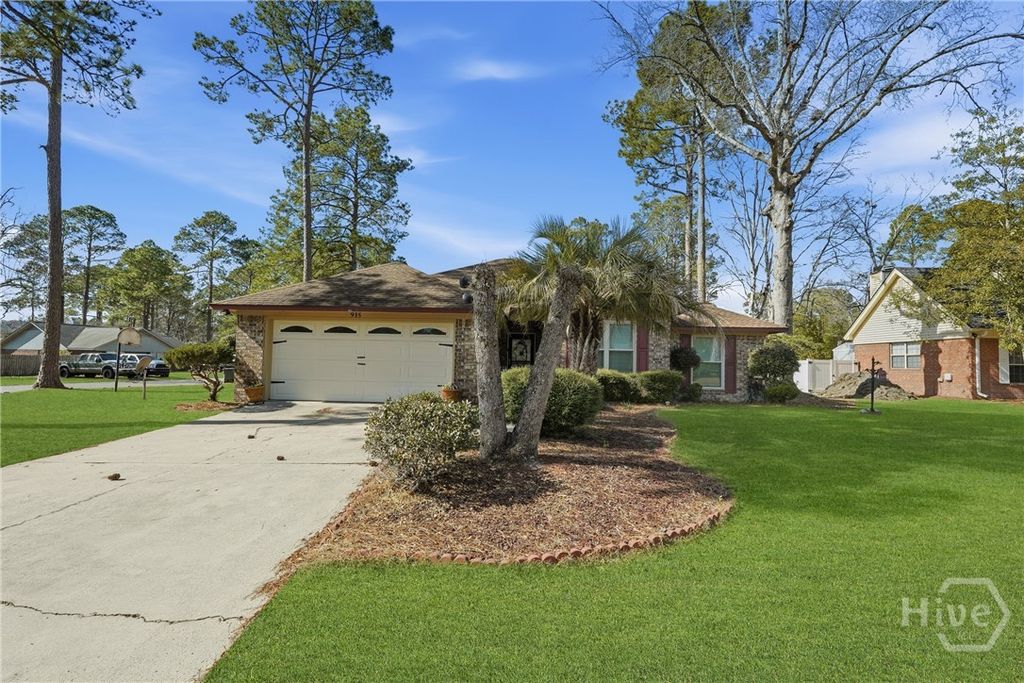 915 Mandarin Drive, Hinesville, GA 31313