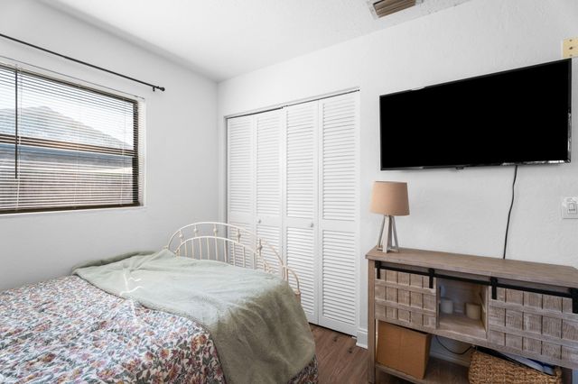 1207 Sioux Street, Jupiter, FL 33458