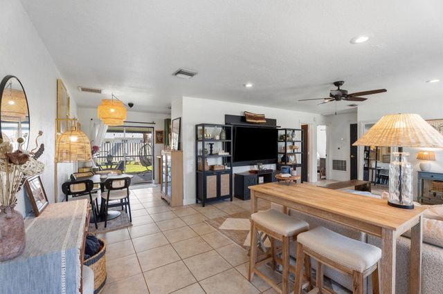 1207 Sioux Street, Jupiter, FL 33458