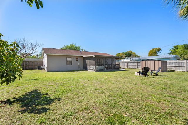 1207 Sioux Street, Jupiter, FL 33458