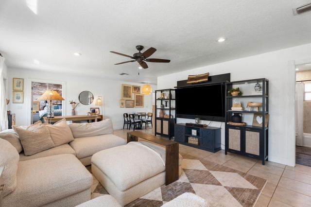 1207 Sioux Street, Jupiter, FL 33458