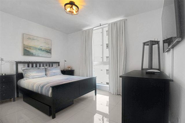 7661 NW 107th Ave 501, Doral, FL 33178