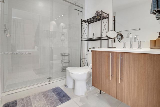 7661 NW 107th Ave 501, Doral, FL 33178