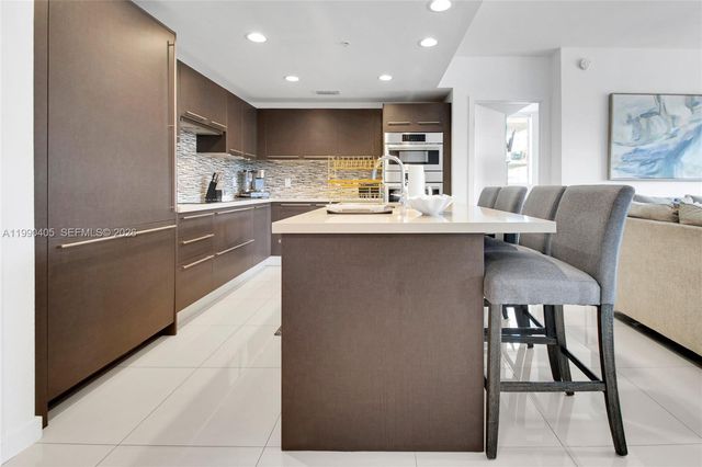 7661 NW 107th Ave 501, Doral, FL 33178