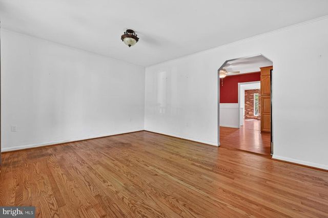 217 OAK DR, Pasadena, MD 21122