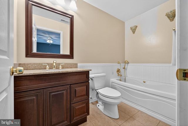 217 OAK DR, Pasadena, MD 21122