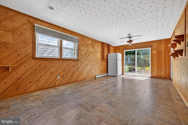 217 OAK DR, Pasadena, MD 21122