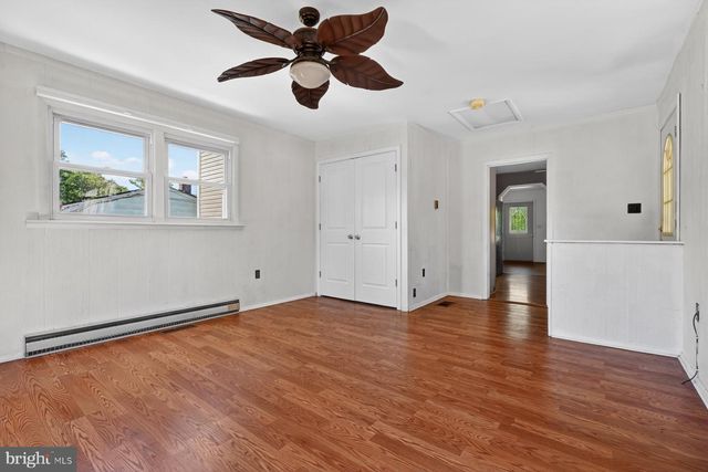 217 OAK DR, Pasadena, MD 21122