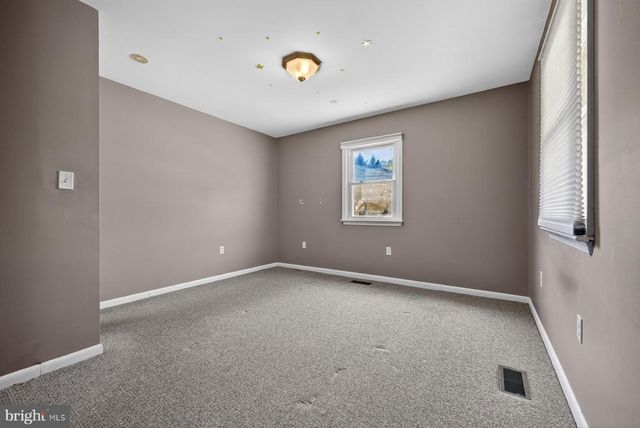 217 OAK DR, Pasadena, MD 21122