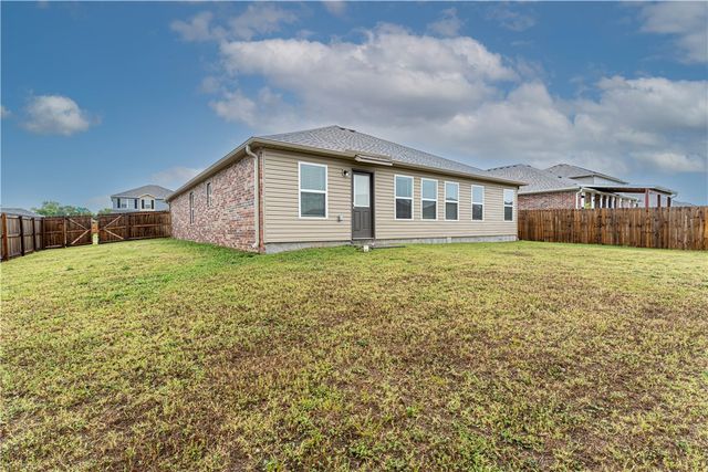 6702 SW Pilgrim Road, Bentonville, AR 72713
