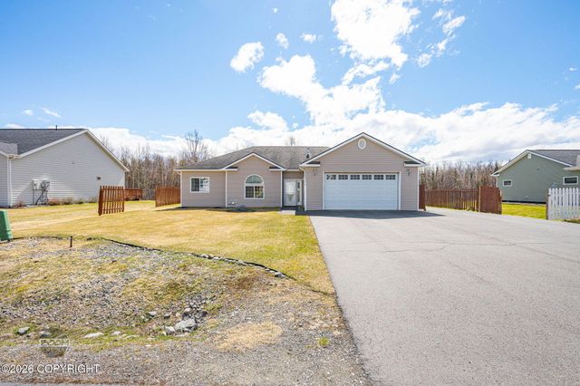 470 W Goldenwood Street, Wasilla, AK 99654