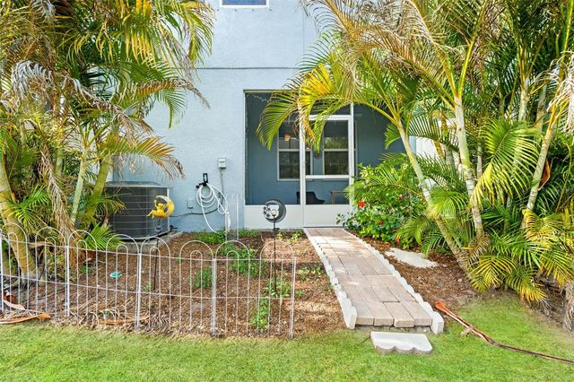 6612 CITRUS CREEK LANE, Tampa, FL 33625