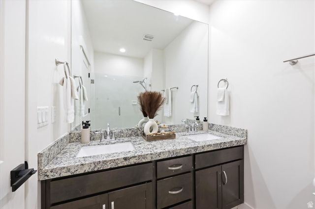 4563 W DAYBREAK RIM WAY, South Jordan, UT 84009