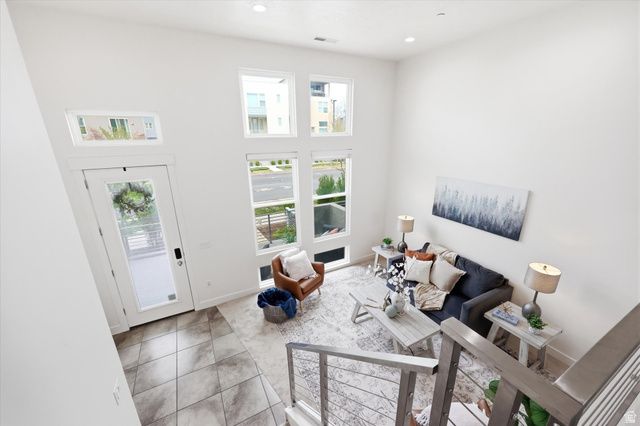 4563 W DAYBREAK RIM WAY, South Jordan, UT 84009