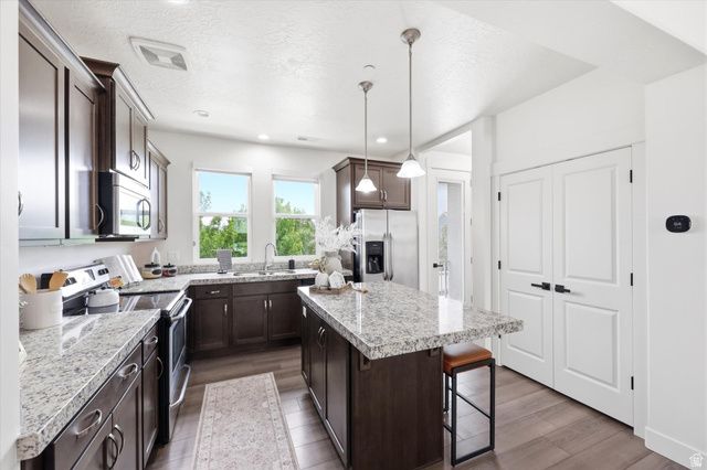 4563 W DAYBREAK RIM WAY, South Jordan, UT 84009