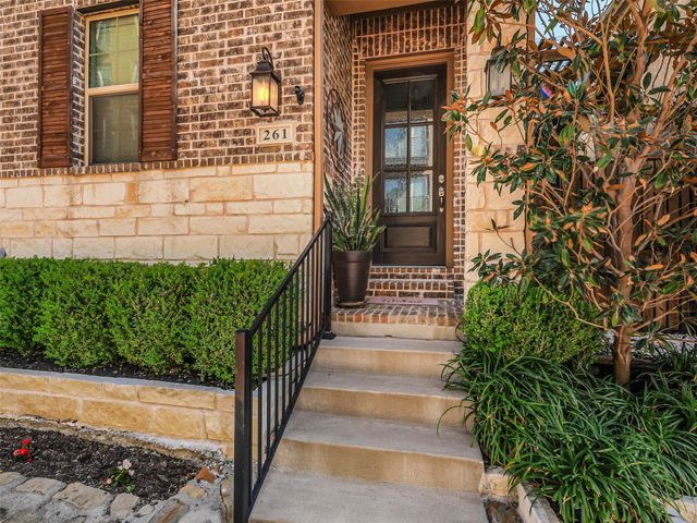 261 Golden Gate Drive, Richardson, TX 75080