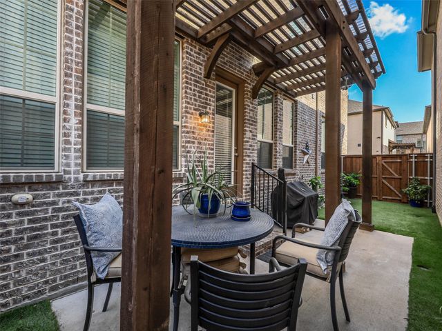 261 Golden Gate Drive, Richardson, TX 75080