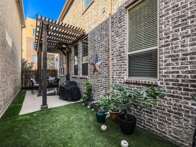 261 Golden Gate Drive, Richardson, TX 75080