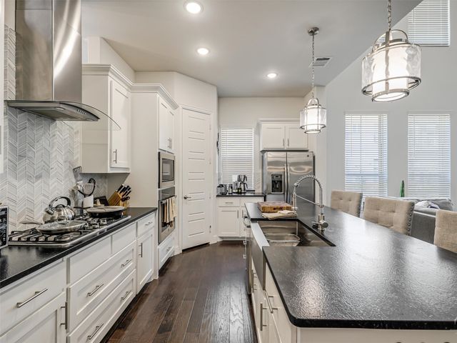 261 Golden Gate Drive, Richardson, TX 75080