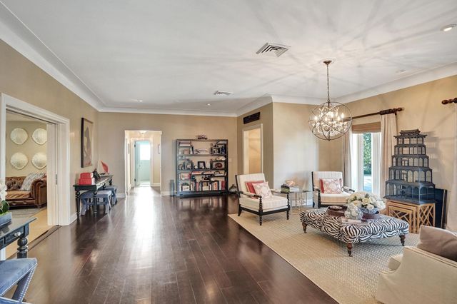 15 Minnetonka Road, Sea Ranch Lakes, FL 33308