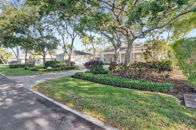 15 Minnetonka Road, Sea Ranch Lakes, FL 33308
