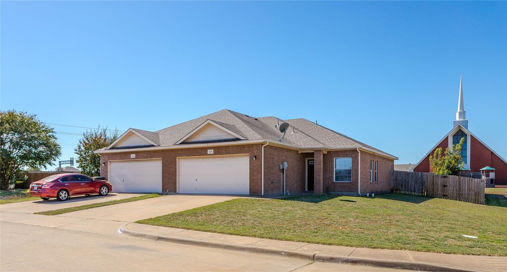 436 Blake Lane, Midlothian, TX 76065