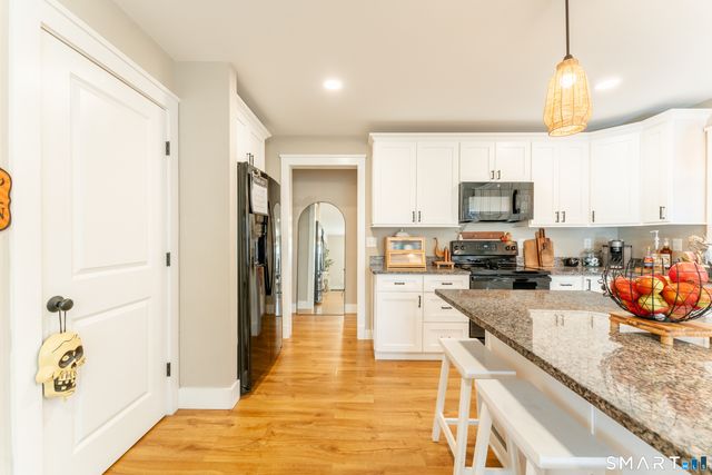 100 Squaw Rock Road, Plainfield, CT 06354