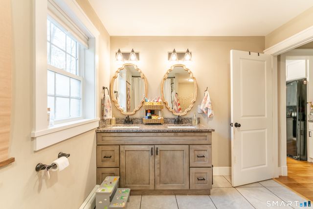 100 Squaw Rock Road, Plainfield, CT 06354