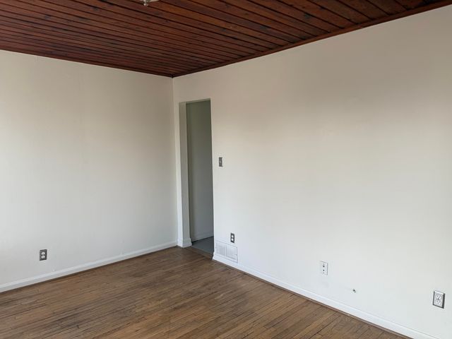 2229 Faber Street, Hamtramck, MI 48212