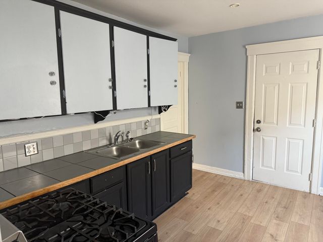 2229 Faber Street, Hamtramck, MI 48212