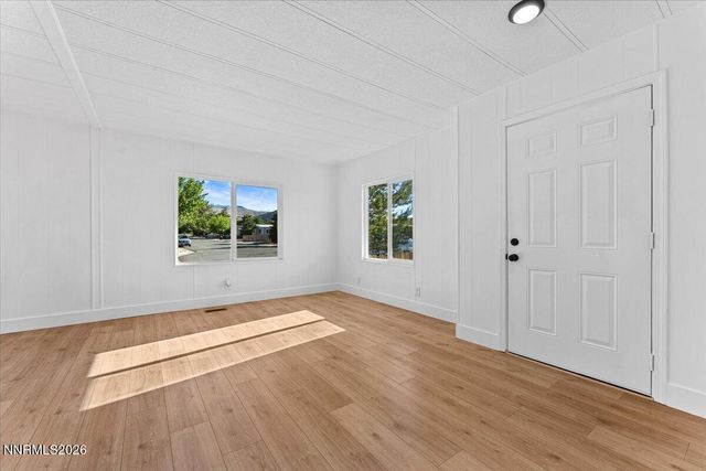 37 Kit Sierra Loop, Carson City, NV 89706