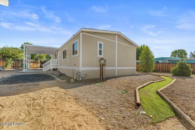 37 Kit Sierra Loop, Carson City, NV 89706