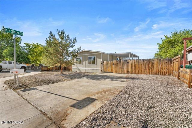 37 Kit Sierra Loop, Carson City, NV 89706