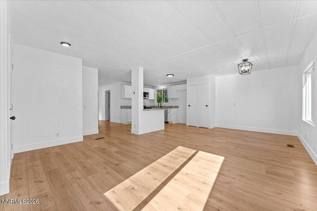 37 Kit Sierra Loop, Carson City, NV 89706