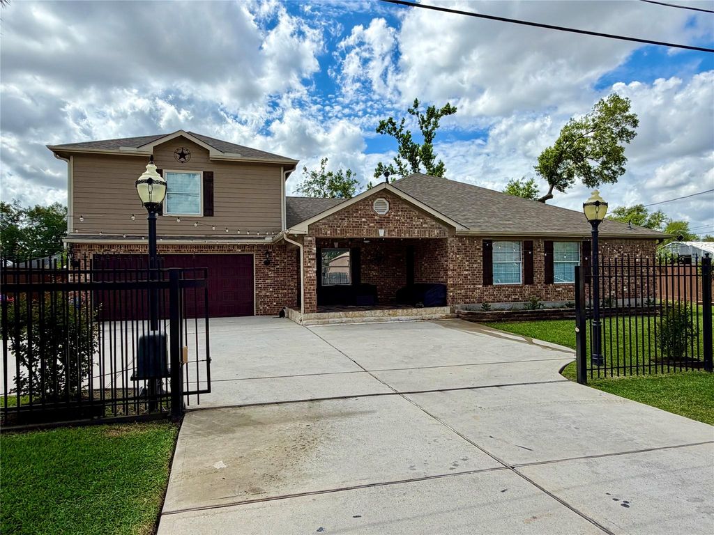 14110 Brownsville Street, Houston, TX 77015
