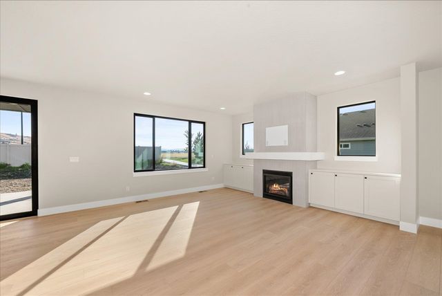 21010 E Thompson Ave, Liberty Lake, WA 99019