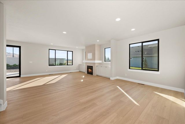 21010 E Thompson Ave, Liberty Lake, WA 99019