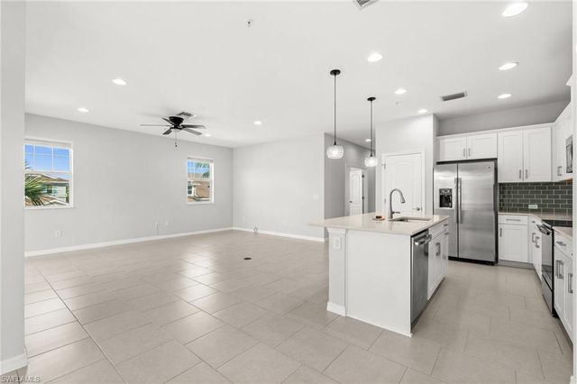 2344 Sheen LN 308, Naples, FL 34120