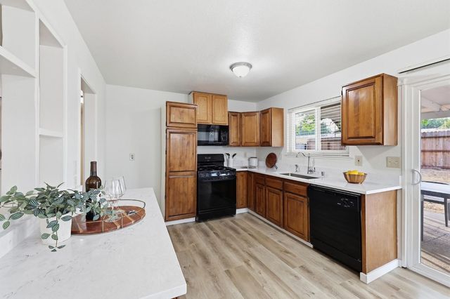 4713 Monet Way, Sacramento, CA 95842