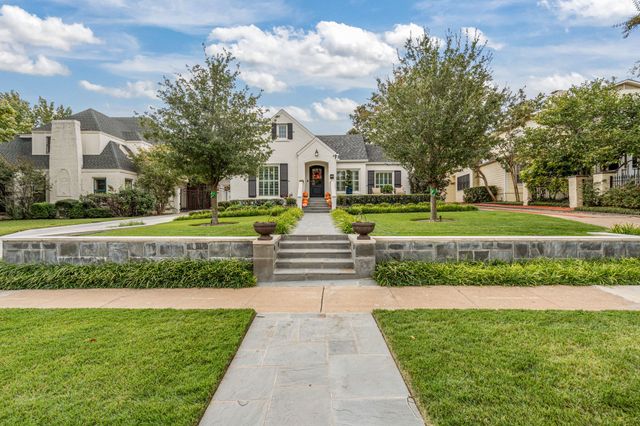 3913 Hamilton Avenue, Fort Worth, TX 76107