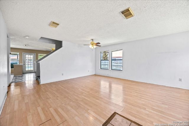 9607 Criswell, San Antonio, TX 78251