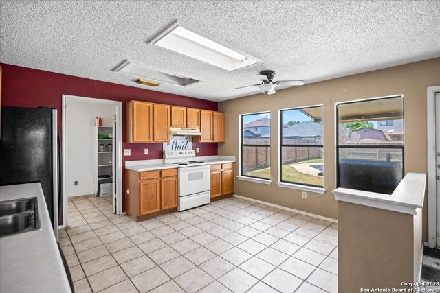9607 Criswell, San Antonio, TX 78251