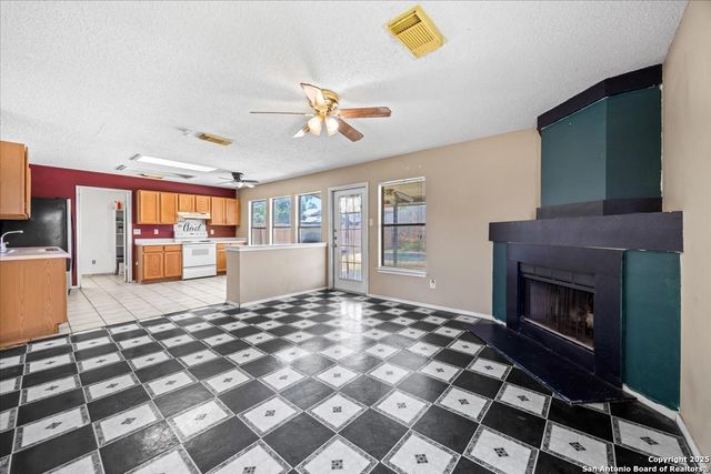 9607 Criswell, San Antonio, TX 78251