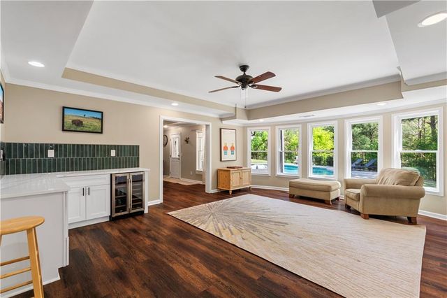 315 Peninsula Point, Canton, GA 30115