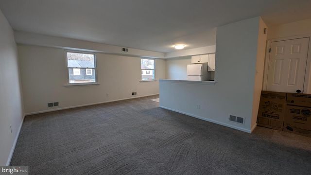 646 COUNTRY LN, Morton, PA 19070