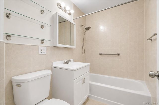 58-03 Calloway Street 5A, Corona, NY 11368