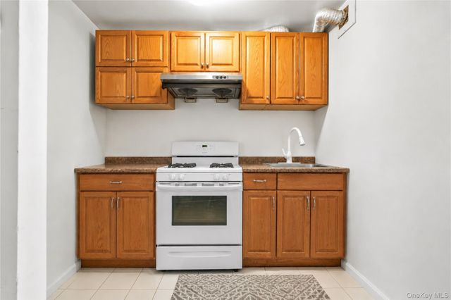 58-03 Calloway Street 5A, Corona, NY 11368