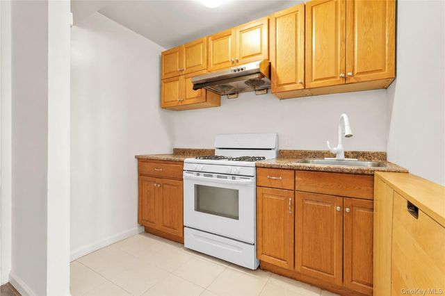 58-03 Calloway Street 5A, Corona, NY 11368